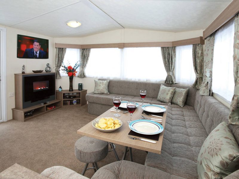 bromley-caravan-lounge2-1-1181x787