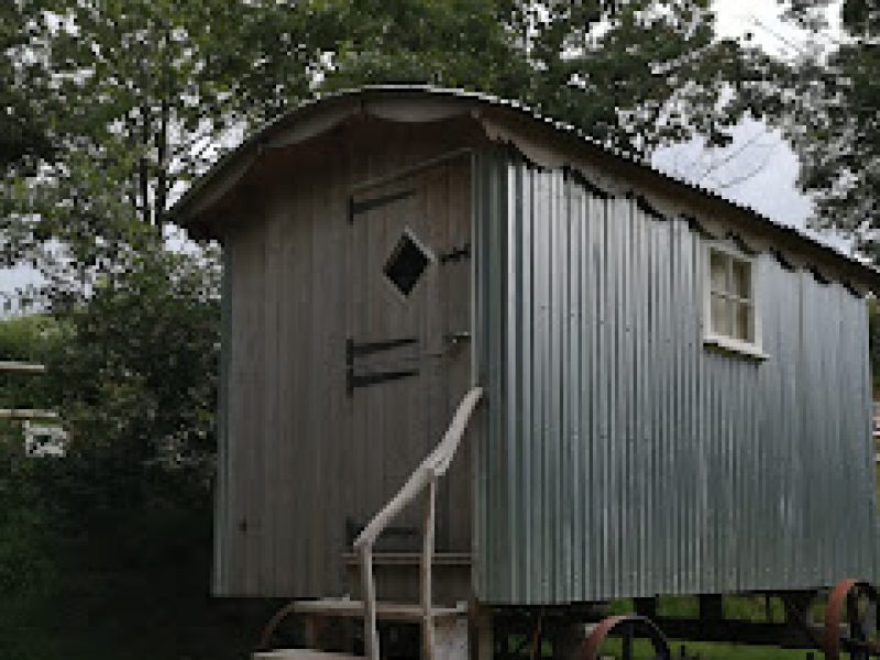 Hook Farm shepherd hut 2